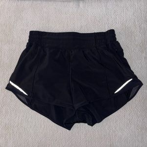 Hugh rise Hotty hot shorts 2.5”